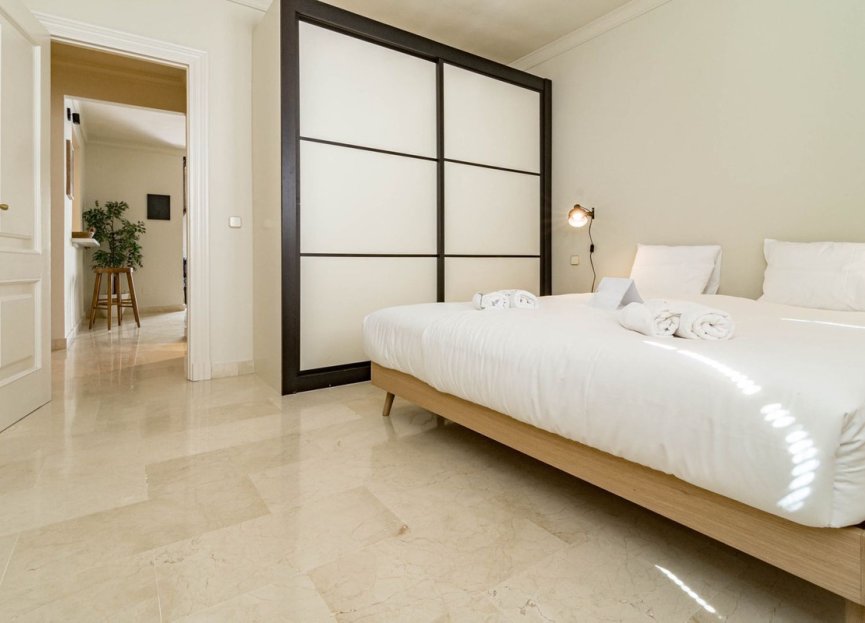 Resale - Apartment - Top Floor Apartment - Marbella - Nueva Andalucia