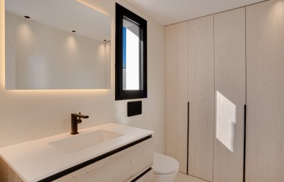 Reventa - House - Detached Villa - Estepona - Costalita