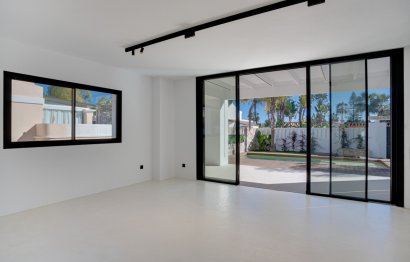 Reventa - House - Detached Villa - Estepona - Costalita