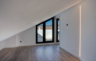 Reventa - House - Detached Villa - Estepona - Costalita