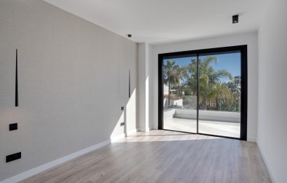 Reventa - House - Detached Villa - Estepona - Costalita