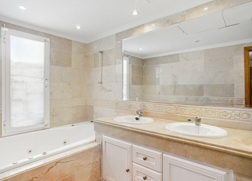 Reventa - Apartment - Penthouse - Marbella - Nueva Andalucia