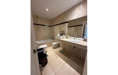 Resale - Ground floor apartment - Estepona - Estepona Centro