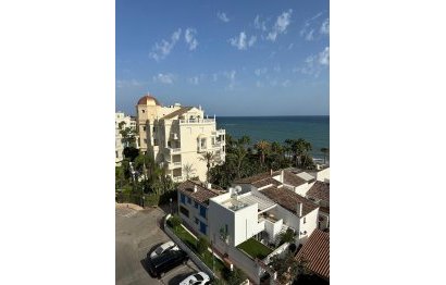 Resale - Ground floor apartment - Estepona - Estepona Centro