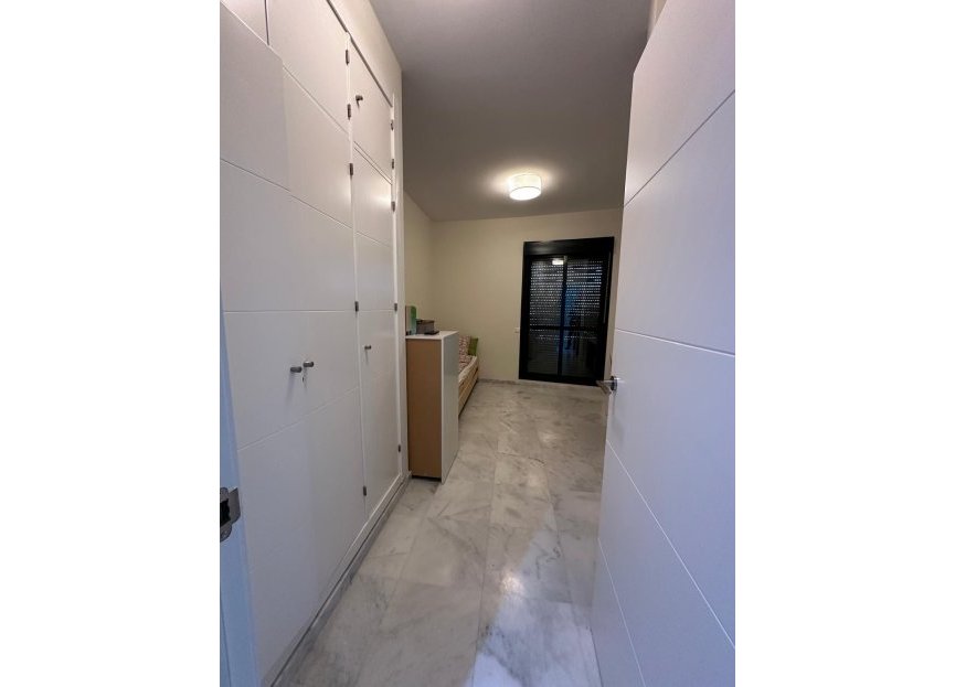 Resale - Ground floor apartment - Estepona - Estepona Centro