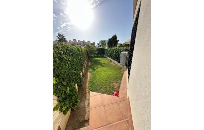 Resale - Ground floor apartment - Estepona - Estepona Centro