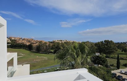 Resale - Apartment - Penthouse - Estepona - Atalaya