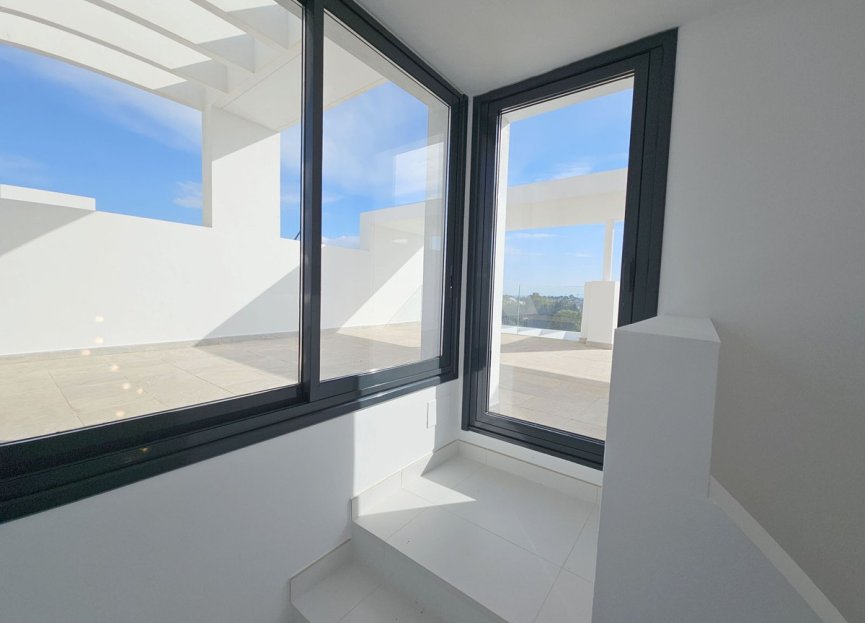 Resale - Apartment - Penthouse - Estepona - Atalaya