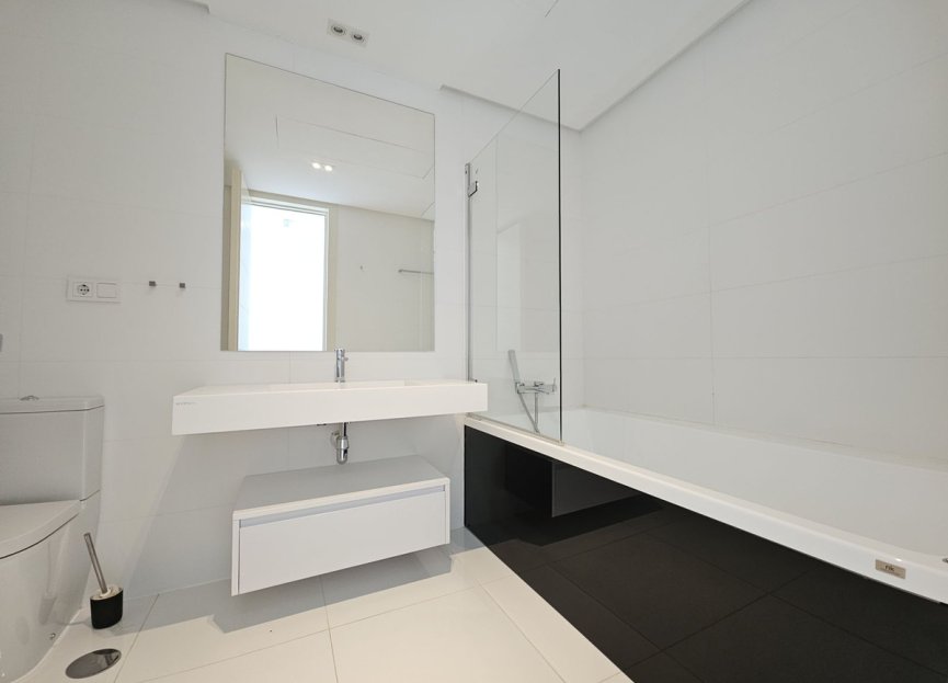 Resale - Apartment - Penthouse - Estepona - Atalaya