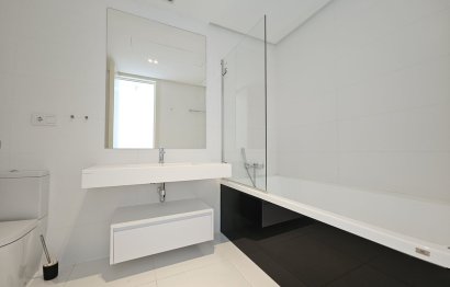 Resale - Apartment - Penthouse - Estepona - Atalaya