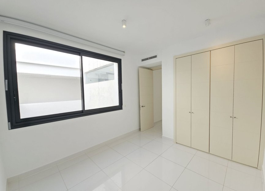 Resale - Apartment - Penthouse - Estepona - Atalaya