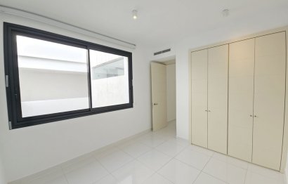 Resale - Apartment - Penthouse - Estepona - Atalaya