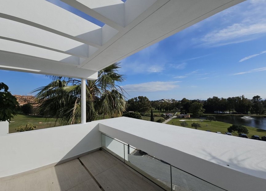 Resale - Apartment - Penthouse - Estepona - Atalaya