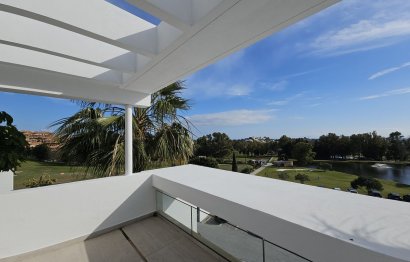 Resale - Apartment - Penthouse - Estepona - Atalaya