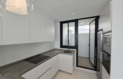 Resale - Apartment - Penthouse - Estepona - Atalaya