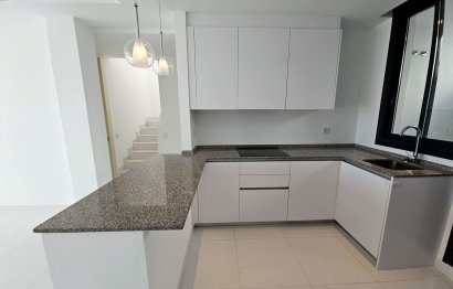 Resale - Apartment - Penthouse - Estepona - Atalaya