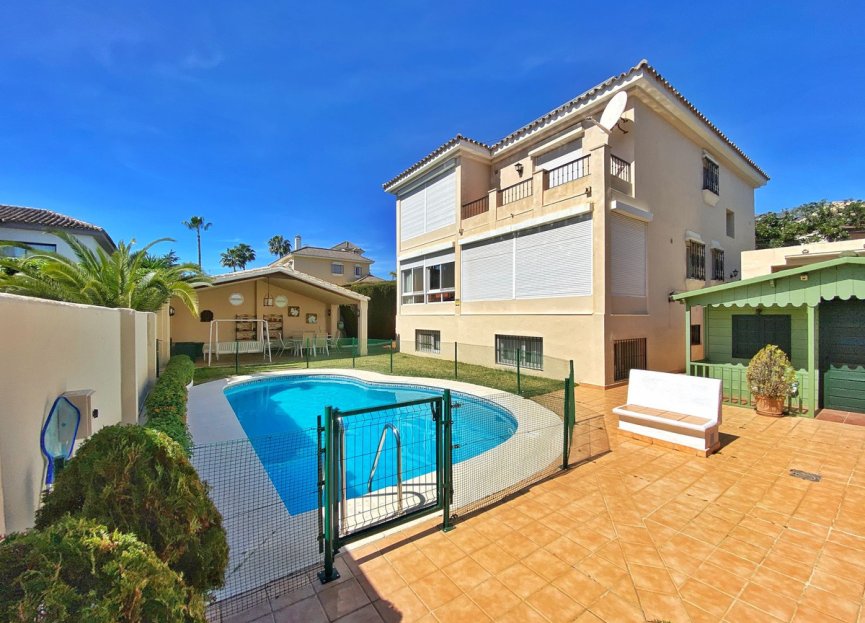 Resale - House - Detached Villa - Marbella - Marbella Centro
