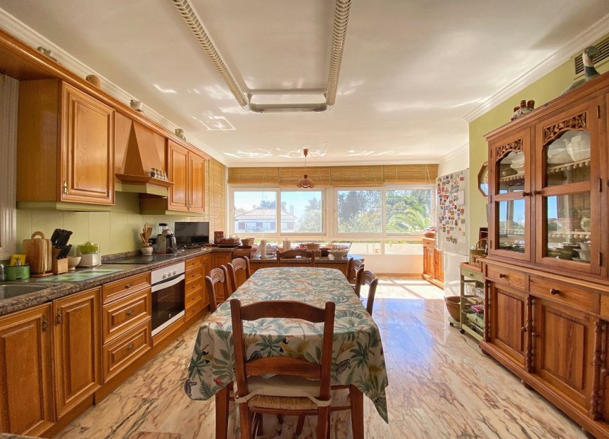 Resale - House - Detached Villa - Marbella - Marbella Centro