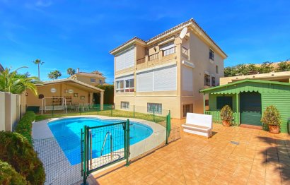 Resale - House - Detached Villa - Marbella - Marbella Centro