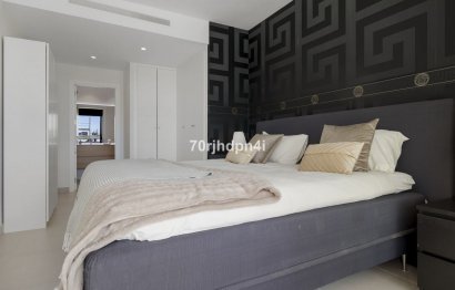 Resale - Apartment - Middle Floor Apartment - Estepona - Estepona Centro