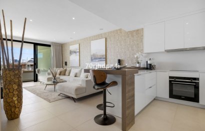 Resale - Apartment - Middle Floor Apartment - Estepona - Estepona Centro