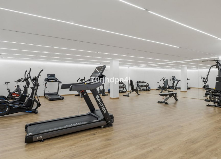 Resale - Apartment - Middle Floor Apartment - Estepona - Estepona Centro