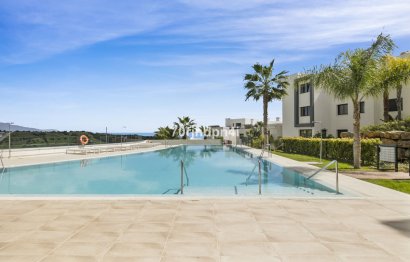 Resale - Apartment - Middle Floor Apartment - Estepona - Estepona Centro
