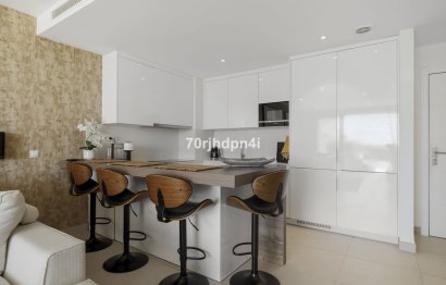 Resale - Apartment - Middle Floor Apartment - Estepona - Estepona Centro