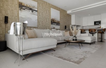 Resale - Apartment - Middle Floor Apartment - Estepona - Estepona Centro