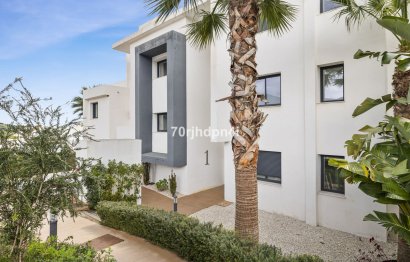 Resale - Apartment - Middle Floor Apartment - Estepona - Estepona Centro