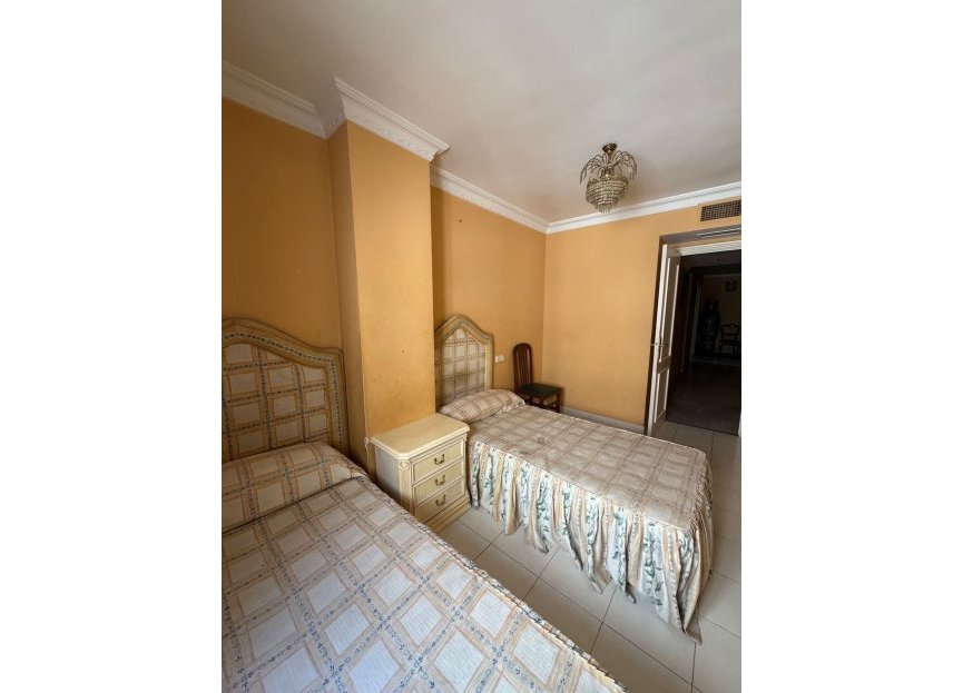 Resale - Apartment - Middle Floor Apartment - Marbella - Marbella Centro