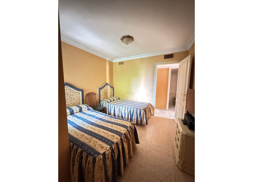 Resale - Apartment - Middle Floor Apartment - Marbella - Marbella Centro