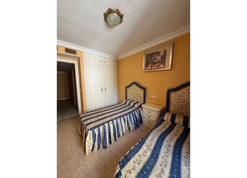 Resale - Apartment - Middle Floor Apartment - Marbella - Marbella Centro