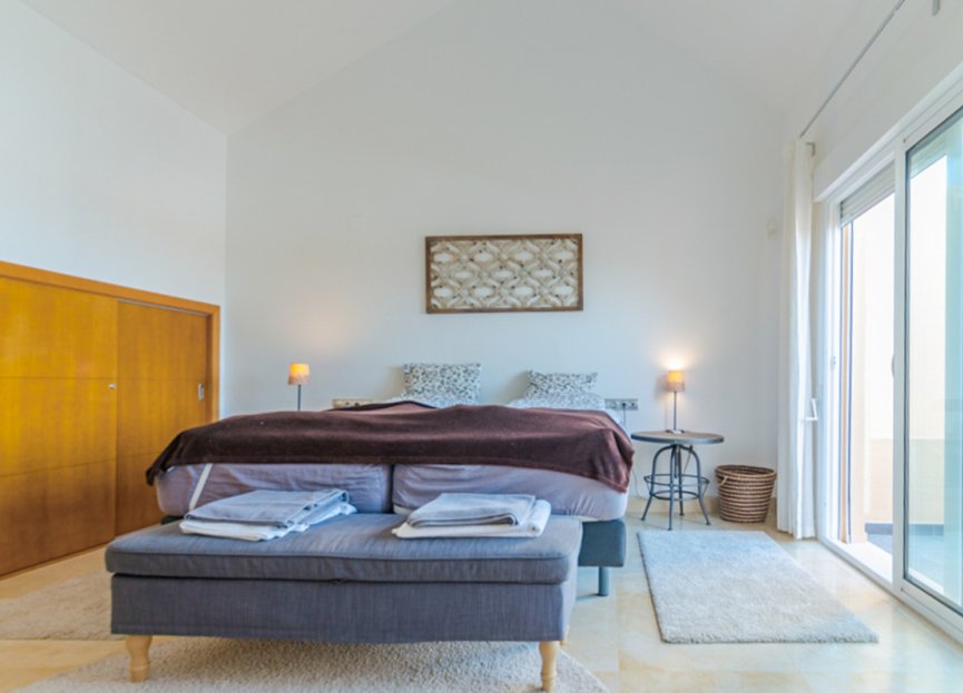 Resale - Apartment - Penthouse - Marbella - Nueva Andalucia