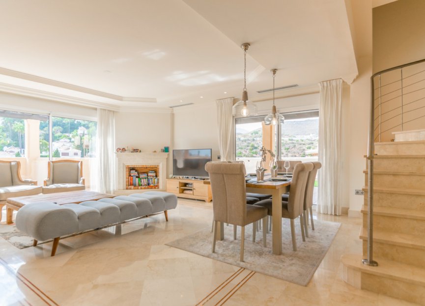 Resale - Apartment - Penthouse - Marbella - Nueva Andalucia