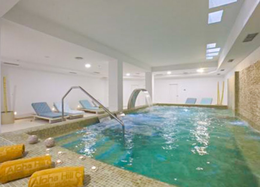 Resale - Apartment - Penthouse - Marbella - Nueva Andalucia