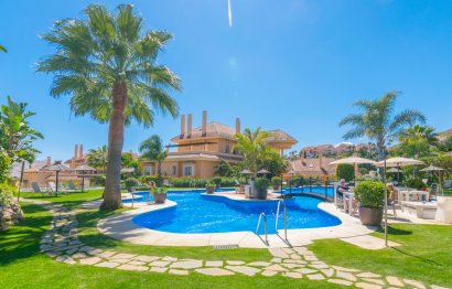 Resale - Apartment - Penthouse - Marbella - Nueva Andalucia