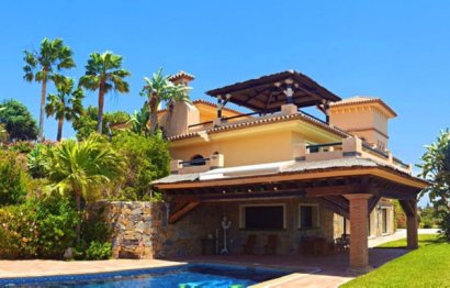 Resale - House - Detached Villa - Estepona - Estepona Centro