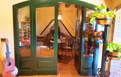 Resale - House - Detached Villa - Estepona - Estepona Centro