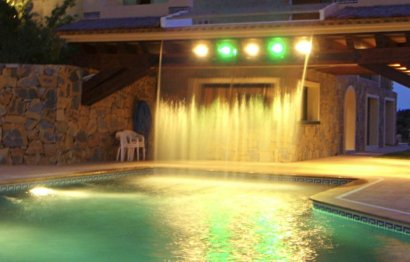 Resale - House - Detached Villa - Estepona - Estepona Centro