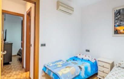 Resale - Apartment - Middle Floor Apartment - Estepona - Estepona Centro