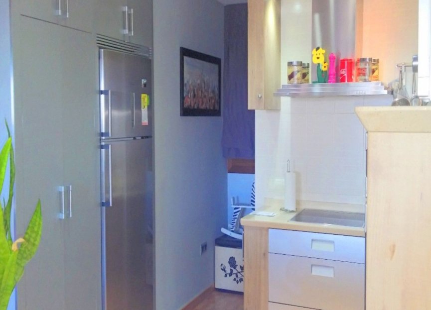 Resale - Apartment - Middle Floor Apartment - Estepona - Estepona Centro