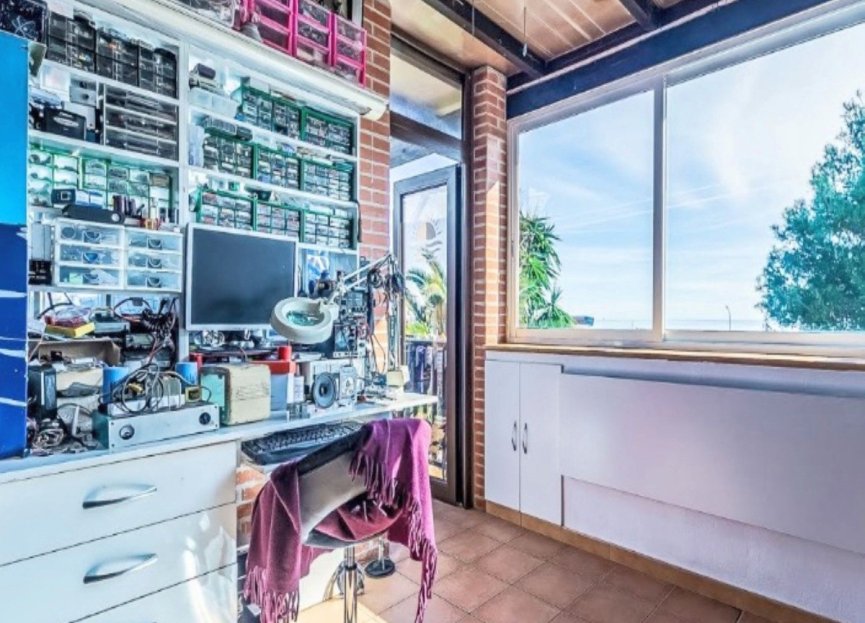 Resale - Apartment - Middle Floor Apartment - Estepona - Estepona Centro