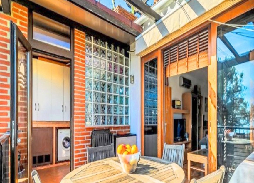 Resale - Apartment - Middle Floor Apartment - Estepona - Estepona Centro