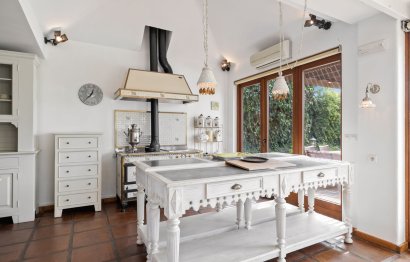 Reventa - House - Detached Villa - Marbella - Marbesa