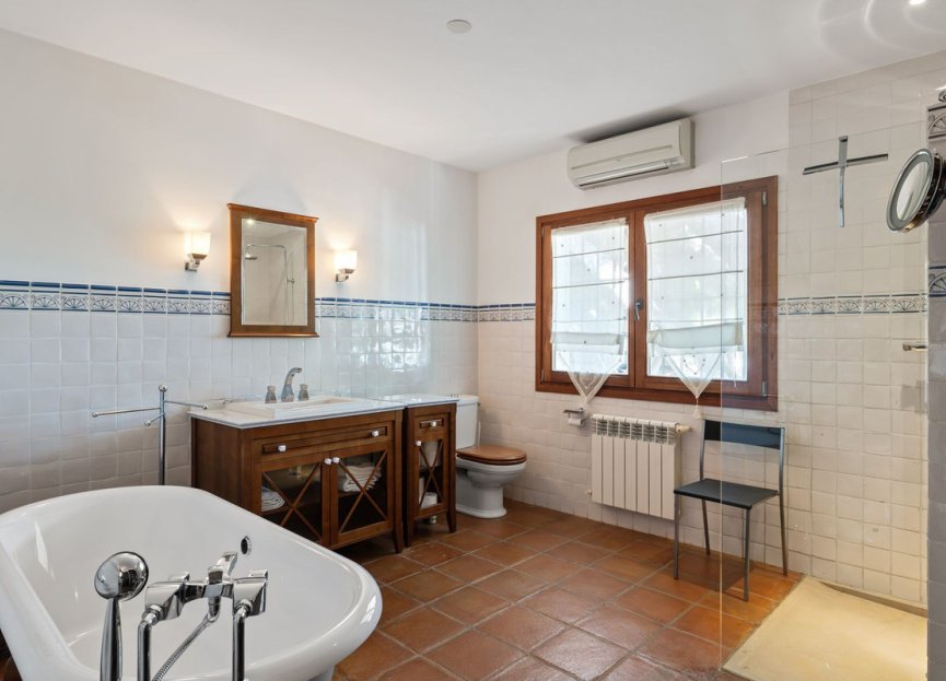 Reventa - House - Detached Villa - Marbella - Marbesa