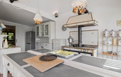 Reventa - House - Detached Villa - Marbella - Marbesa