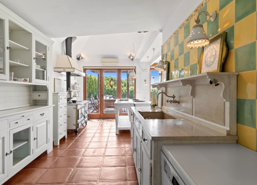 Reventa - House - Detached Villa - Marbella - Marbesa