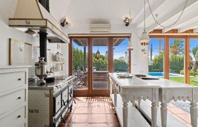 Reventa - House - Detached Villa - Marbella - Marbesa