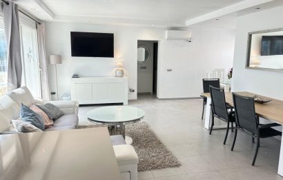 Resale - House - Detached Villa - Estepona - Estepona Centro